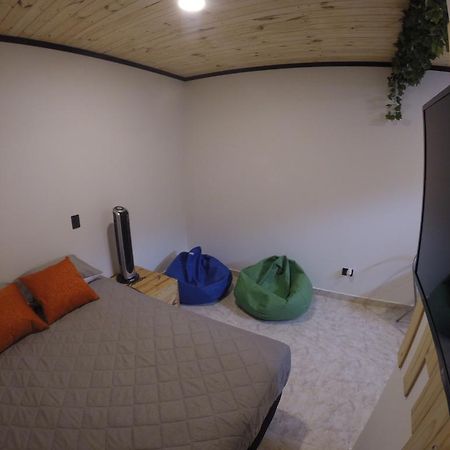 Blackpine Hostel Медельїн Екстер'єр фото