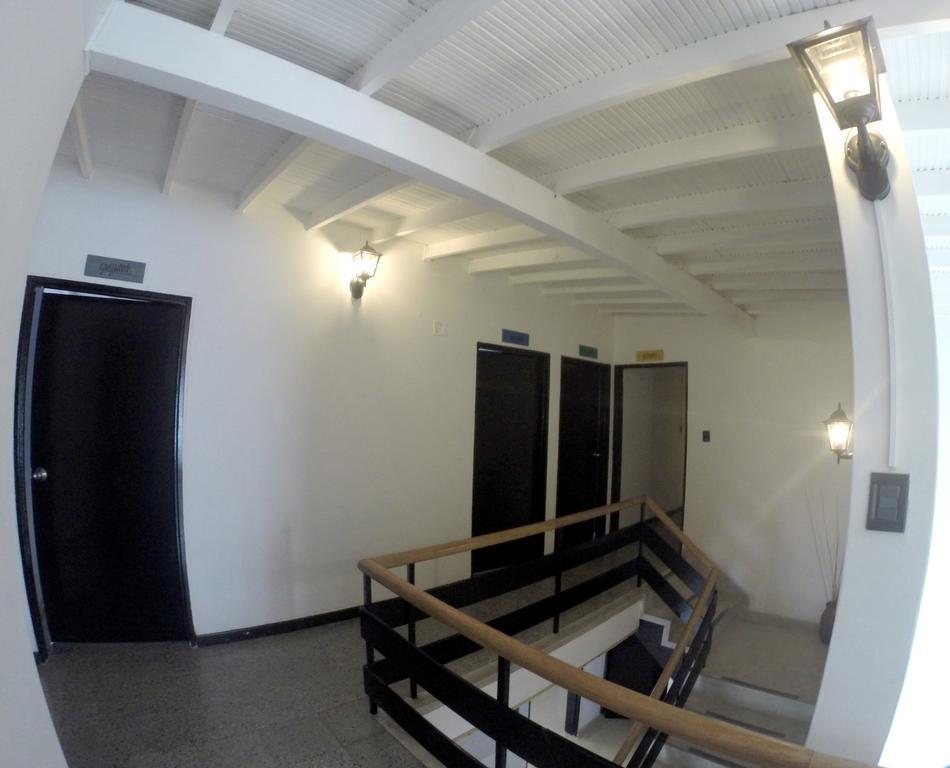 Blackpine Hostel Медельїн Екстер'єр фото