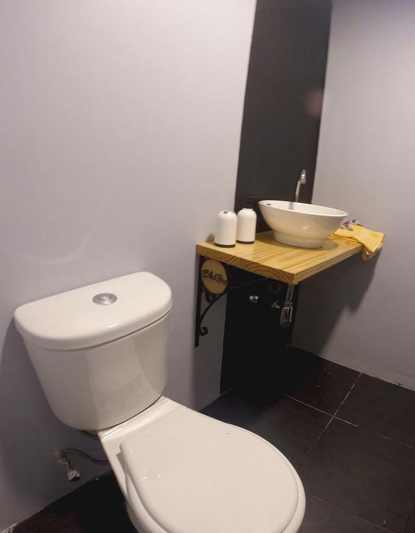 Blackpine Hostel Медельїн Екстер'єр фото