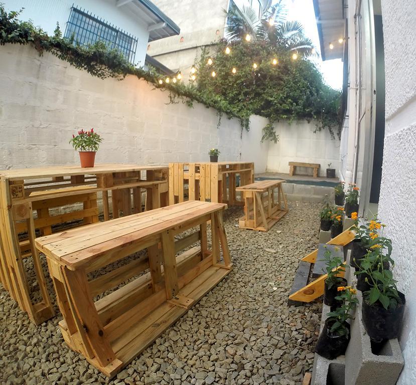 Blackpine Hostel Медельїн Екстер'єр фото