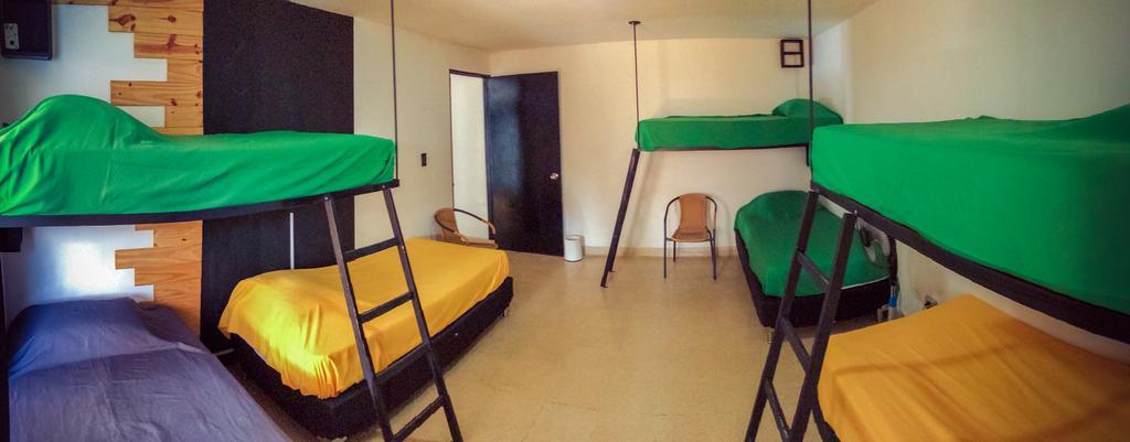 Blackpine Hostel Медельїн Номер фото